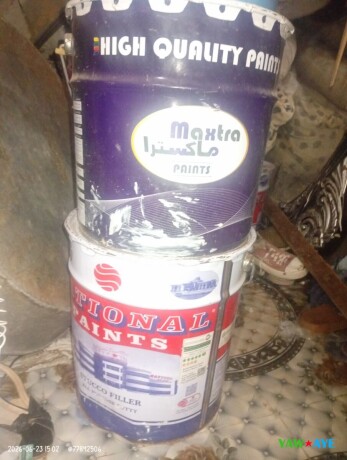 mastiques-et-peintures-en-lot-a-prix-abordable-big-0