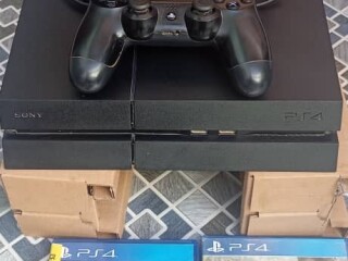 console-playstation-4-avec-manette-et-jeux-inclus-en-bon-etat