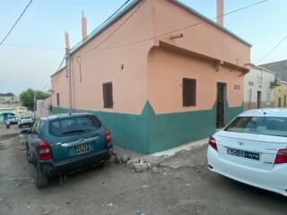 maison-3-chambres-avec-terrasse-et-reservoir-a-barwaqo-1