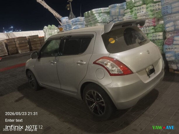 suzuki-swift-2017-essence-boite-automatique-disponible-big-0