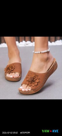 chaussures-femme-elegantes-du-36-au-40-confortables-et-variees-big-0