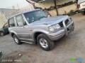 hyundai-galloper-4x4-gris-argente-en-bon-etat-general-small-1