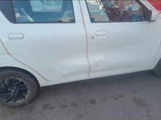 location-voiture-disponible-pour-un-mois