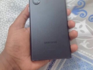 samsung-galaxy-s22-ultra-10-mois-excellent-etat