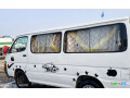 minibus-toyota-hiace-renove-en-excellent-etat-small-1