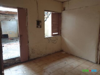 maison-2-chambres-avec-cuisine-et-toilette-a-quartier-3