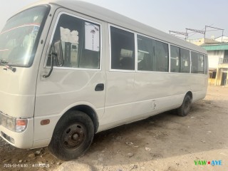 bus-rosa-35-places-2023-bien-entretenu-peinture-neuve