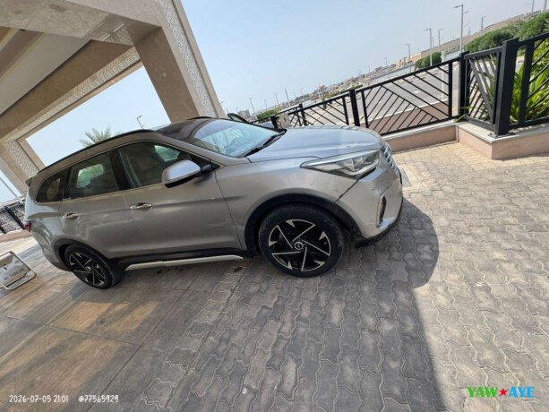 hyundai-maxcruz-2016-diesel-7-places-boite-automatique-en-bon-etat-big-0