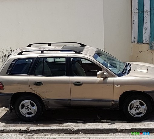hyundai-santa-fe-2001-en-bon-etat-fiable-et-confortable-big-1