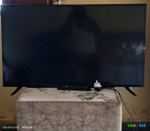 televiseur-ecran-plat-doccasion-avec-ecran-casse-a-reparer-big-1