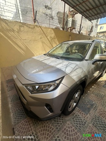 toyota-rav4-2021-suv-fiable-en-tres-bon-etat-big-1
