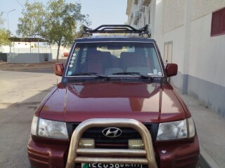 hyundai-galloper-4x4-chassis-court-robuste-et-fiable