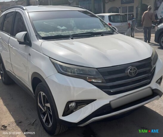toyota-rush-en-bon-etat-annee-non-precisee-big-1