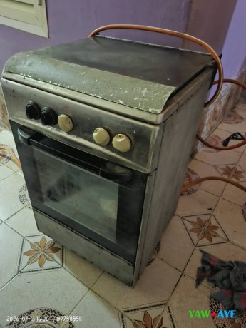 gaziniere-doccasion-en-bon-etat-avec-bouteille-de-gaz-big-0
