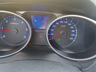 hyundai-tucson-peu-utilisee-en-bon-etat