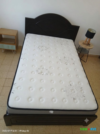 lit-simple-120-cm-avec-matelas-en-excellent-etat-big-0