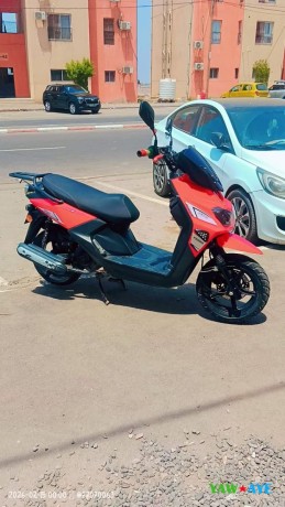 scooter-en-excellent-etat-presque-neuf-moins-dun-an-dutilisation-big-0