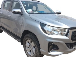 toyota-hilux-2022-diesel-double-cabine-boite-manuelle-impeccable-pris-4500000-fdj-a-debattre