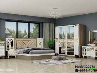 chambre-a-coucher-moderne-elegante-en-bois-de-qualite