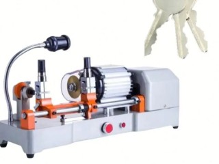 machine-professionnelle-de-duplication-de-cles-avec-800-cles-vierges
