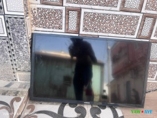 television-ecran-plat-en-excellent-etat-parfait-pour-votre-salon-sur-yawaaye