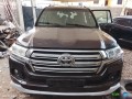 land-cruiser-v8-2012-2020-pieces-detachees-ou-vehicule-complet-a-vendre-sur-yawaaye-small-0