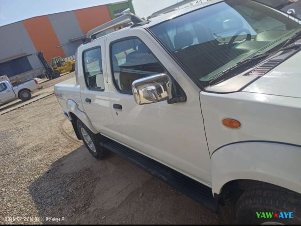 2020-nissan-hard-body-diesel-manual-sleek-black-white-beauty-big-1
