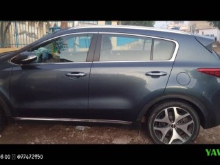 kia-en-parfait-etat-ideale-pour-femme-avec-faible-kilometrage-sur-yawaaye
