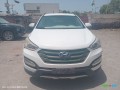 hyundai-confortable-bien-entretenue-ideal-pour-vos-aventures-small-0