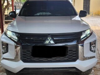 2024-mitsubishi-sportero-low-mileage-great-price-only-55000-km-just-4300000-fdj