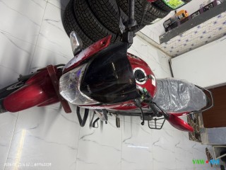 moto-hero-hunk-2023-comme-neuf-pret-a-rouler