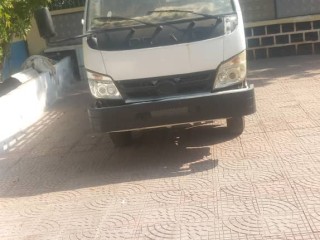 toyota-dyna-2015-reliable-well-maintained-truck-for-sale-on-yawaaye