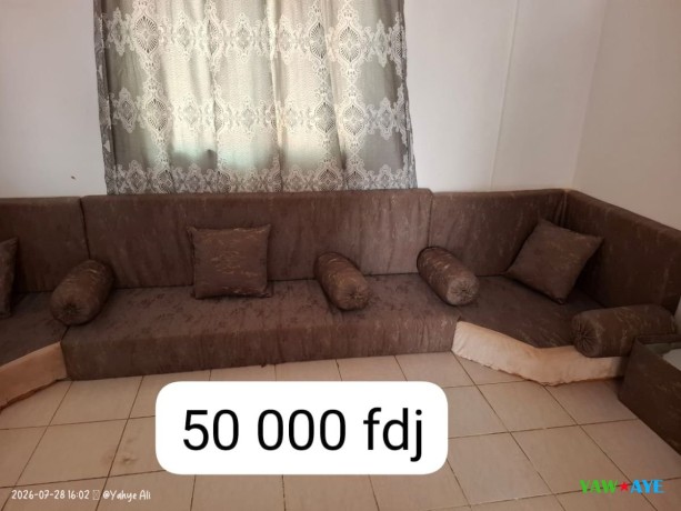 salon-moderne-a-vendre-opportunite-unique-a-saisir-sur-yawaaye-big-0