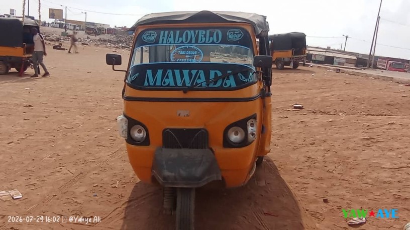bajaj-mahindra-4-seater-original-engine-in-perfect-condition-for-sale-big-1