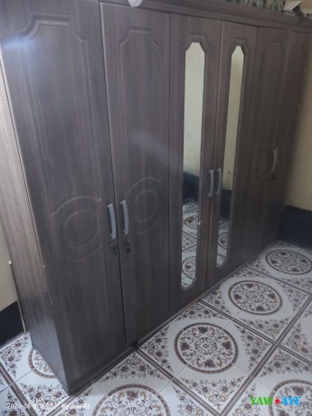 superbe-armoire-neuve-a-6-portes-etat-impeccable-big-1