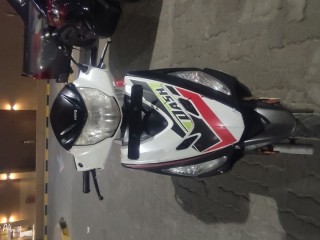 hero-dash-moto-scooter-excellent-condition-ready-to-ride