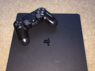 pack-gaming-console-ps4-tv-samsung-pret-a-jouer-sur-yawaaye
