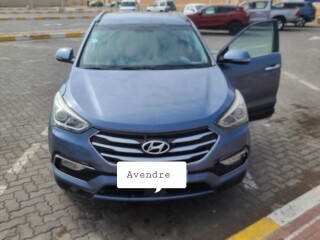 2016-hyundai-santa-fe-diesel-automatic-powerful-ac-perfect-for-your-adventures
