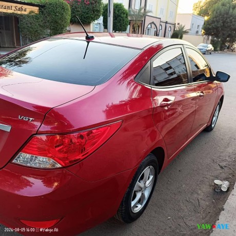 superb-2014-hyundai-accent-diesel-automatic-red-excellent-condition-big-0