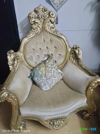 salon-dore-5-places-elegance-et-confort-en-excellent-etat-big-0