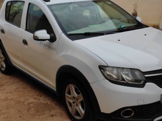 2018-renault-sandero-in-immaculate-condition-grab-it-now-on-yawaaye
