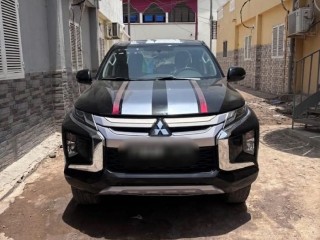mitsubishi-l200-sportero-2024-diesel-automatique-noir