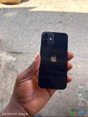 iphone-12-en-bon-etat-batterie-saine-usage-quotidien-big-1