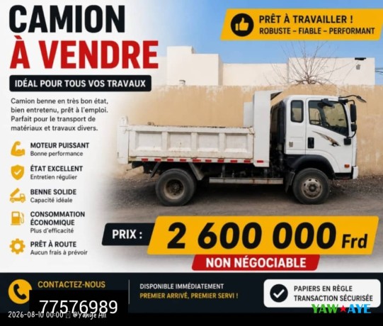 camion-citerne-en-tres-bon-etat-pret-a-travailler-big-0
