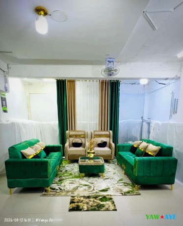 salon-neuf-en-velours-vert-emeraude-et-beige-big-0
