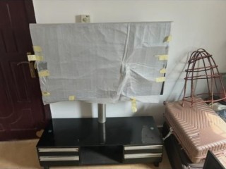 meuble-tv-noir-avec-tele-prix-negociable