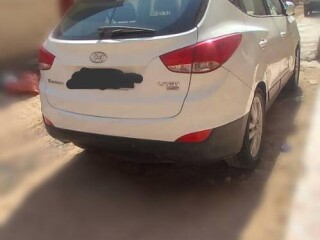 urgent-sale-immaculate-hyundai-santa-fe-for-850000-fdj-contact-via-whatsapp-253-77-64-47-90