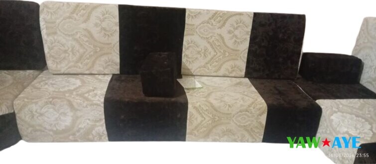 elegant-salon-marocain-u-confort-et-style-parfait-pour-votre-famille-sur-yawaaye-big-1