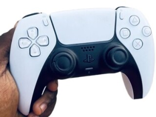 manette-ps5-neuve-a-prix-negociable-faites-une-offre-sur-yawaaye