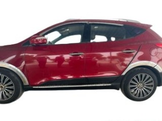 hyundai-tucson-with-ac-in-great-condition-perfect-for-your-next-adventure